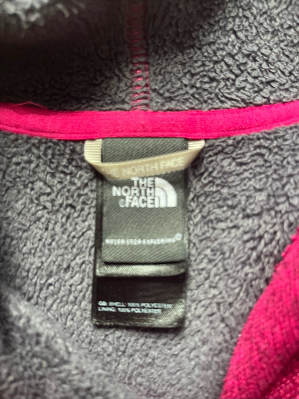 The North Face Women's Raspberry Pink Fleece Jacket - Picture 4 of 8